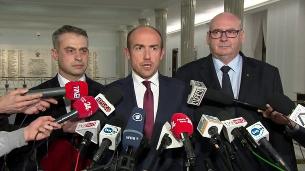 "Ustawa represyjna nie ma nic wspólnego z reformą wymiaru sprawiedliwości. Służy tylko PiS". Opozycja apeluje o weto prezydenta