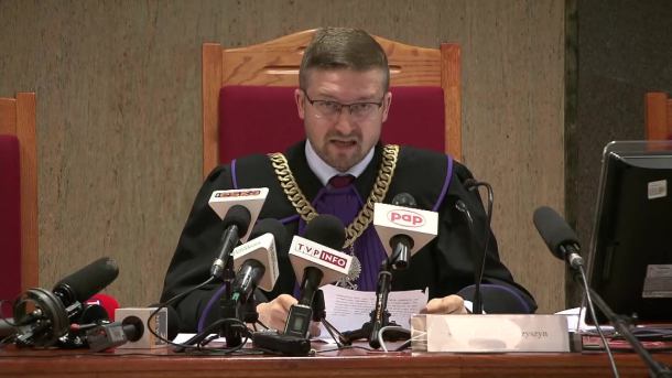 Z. Ziobro wezwany do wysłania dokumentów pod rygorem nałożenia grzywny. Decyzja sędziego P. Juszczyszyna