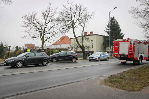 Zderzenie na ul. Gdańskiej w Chojnicach. Do szpitala trafiła jedna osoba