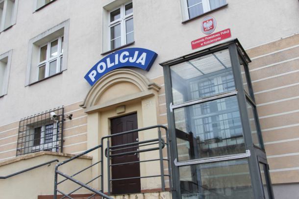 Okradał automaty do gier i myjnie. "Na widok policjantów zaczął uciekać przed policją po dachach"
