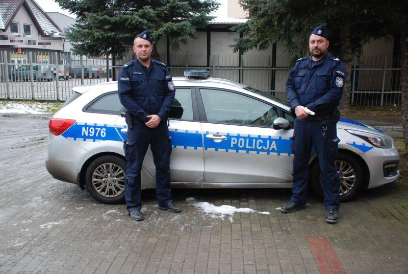 Jako pierwsi ratowali pacjentów płonącego hospicjum. Policjanci z Czerska nie czują się bohaterami