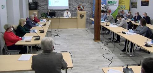 Powiat sępoleński: radni w maseczkach i rękawiczkach, sesje w ekspresowym tempie