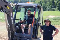 Archeolodzy na Polach Igielskich w Chojnicach. Szukają okop&oacute;w z 1939 roku, kt&oacute;re Niemcy wykorzystali jako masowe groby
