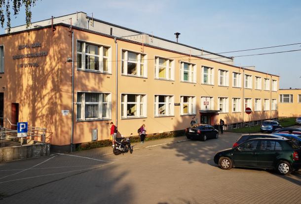 Po niemal trzech miesiącach poszukiwań wybrano nowego dyrektora Zespołu Szkół Ogólnokształcących w Bytowie