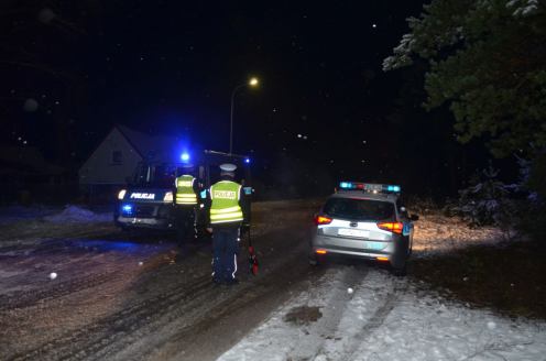 Cztery osoby zostały ranne we wczorajszym wypadku w Konarzynach w powiecie kościerskim