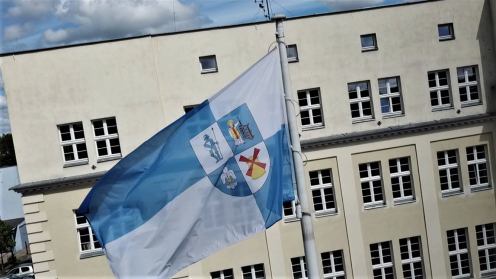 Powiat sępoleński będzie miał nowy herb. Dotychczasowy nie spełnia wymog&oacute;w komisji heraldycznej (ROZMOWA)