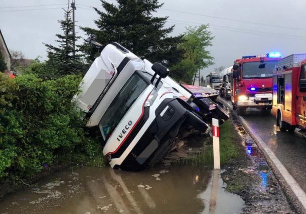 Śmiertelny wypadek na drodze krajowej nr 25 w miejscowości Przepałkowo w powiecie sępoleńskim