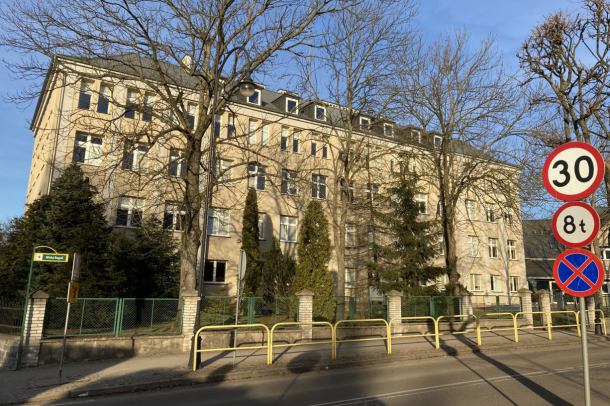 Ósmoklasiści zasiedli do egzaminu na koniec szkoły podstawowej. Mają mieszane uczucia