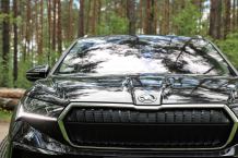 Skoda Enyaq iV. Czeski konkurent Tesli.