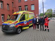 Człuchowski szpital otrzymał nową karetkę. To mercedes za pół miliona złotych