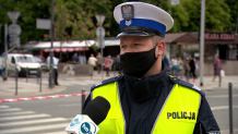 Od 1 czerwca zmiany w przepisach drogowych. Dostaniesz mandat za korzystanie z telefonu przy przechodzeniu przez jezdnię