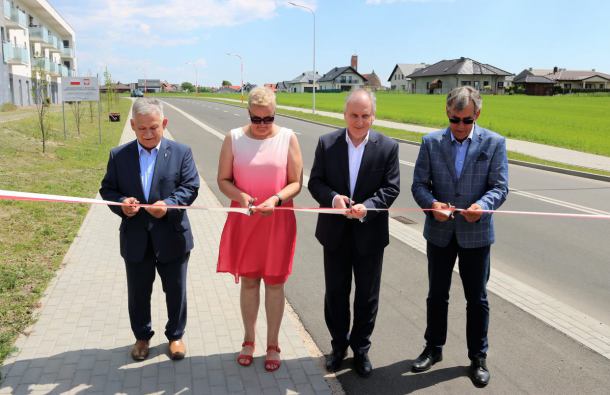Uroczyste otwarcie ulicy Winogronowej i Czereśniowej w Chojnicach
