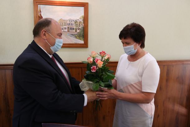 Emocjonalne wystąpienie burmistrza Czarnego podczas debaty nad "Raportem o stanie gminy". Piotr Zabrocki z absolutorium (FOTO)