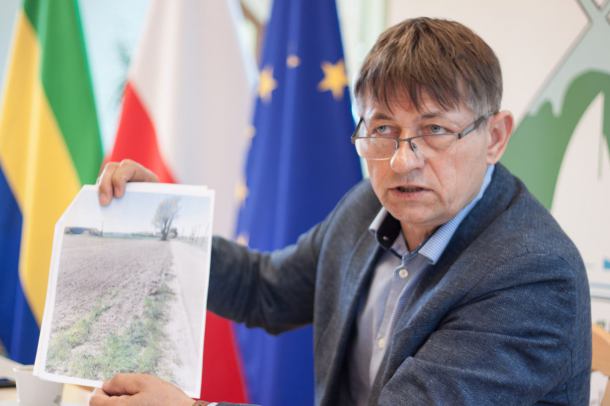 Gmina Chojnice złożyła zawiadomienie w prokuraturze w sprawie podoranej drogi w Nieżychowicach
