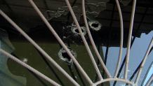 Ostrzelali policjantów a potem zadzwonili do dyżurnego z pytaniem, jak się poddać