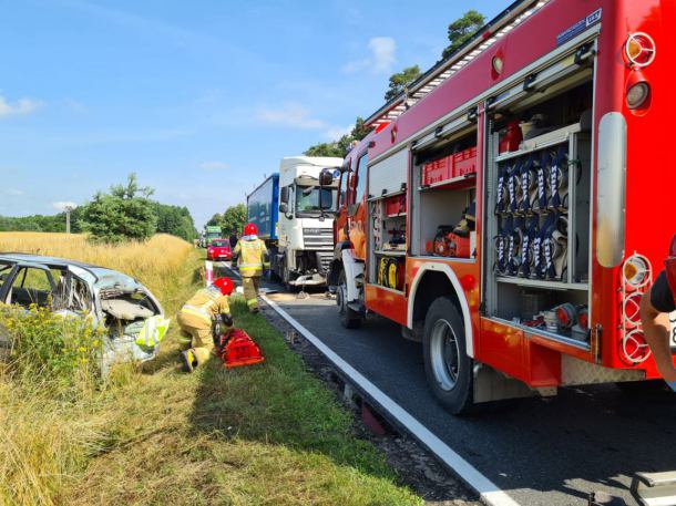 Dwie osoby poszkodowane w wypadku na drodze krajowej nr 25 w gminie Sępólno Krajeńskie