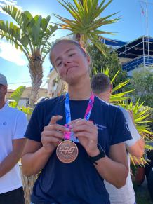Oliwia Laskowska z Chojnickiego Klubu Żeglarskiego zdobyła brązowy medal Mistrzostw Świata Juniorów