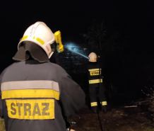 Wracali z pielgrzymki i ugasili pożar. Strażacy ochotnicy z Sępólna udowodnili, że służba trwa 24 godziny na dobę (FOTO)