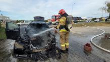 Dwa pożary samochodów w dwóch miejscach w powiecie chojnickim. Ogień objął bmw i skodę (FOTO)