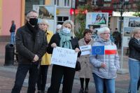 &bdquo;Tak dla Polski europejskiej&rdquo;, &bdquo;Bez Unii czeka nas reżim&rdquo;. W  Chojnicach r&oacute;wnież odbyła się prounijna demonstracja