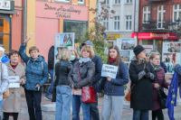 &bdquo;Tak dla Polski europejskiej&rdquo;, &bdquo;Bez Unii czeka nas reżim&rdquo;. W  Chojnicach r&oacute;wnież odbyła się prounijna demonstracja