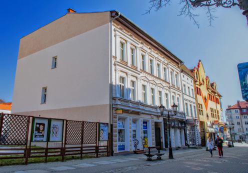 Mieszkania, domy i działki szczeg&oacute;lnie poszukiwane.