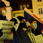 Protest przeciwko Lex TVN na chojnickim rynku. Fot. A. Zajkowska