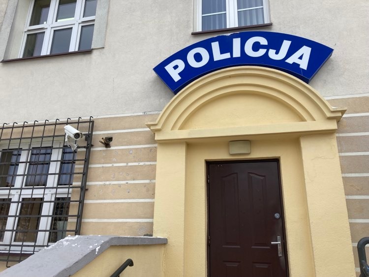 Ukradła kosmetyki w jednym z kościerskim sklepów. 33-latce z Gdańska grozi nawet do 5 lat więzienia