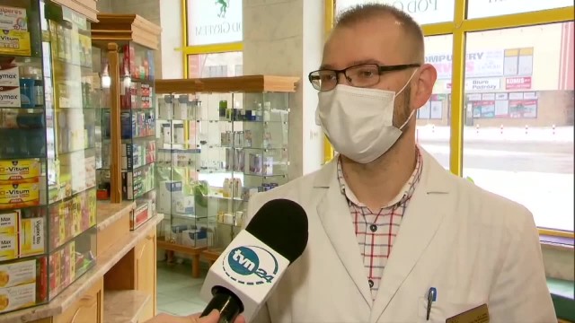 Rząd zapowiada darmowe testowanie na COVID-19 w aptekach. Czy farmaceuci są na to gotowi?