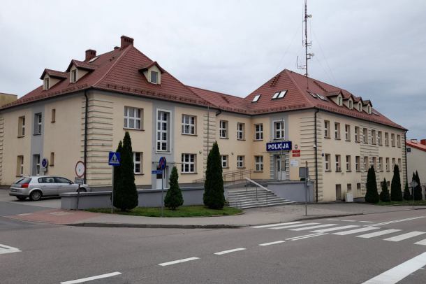 Dwie osoby z narkotykami zatrzymane przez bytowskich policjantów