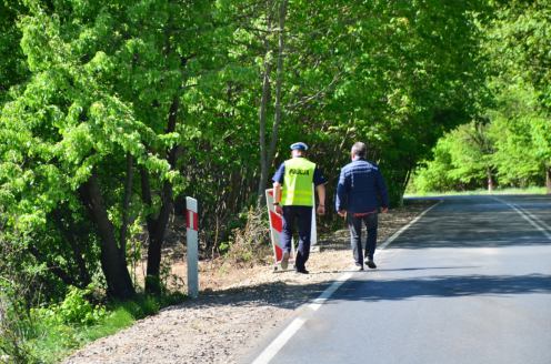 Komisja badała miejsce poniedziałkowego tragicznego wypadku w Raduniu, w powiecie kościerskim