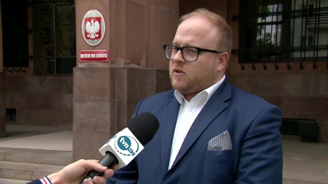 MSZ w Moskwie wezwało polskiego ambasadora ws. oblania ambasadora Rosji w Warszawie czerwoną farbą