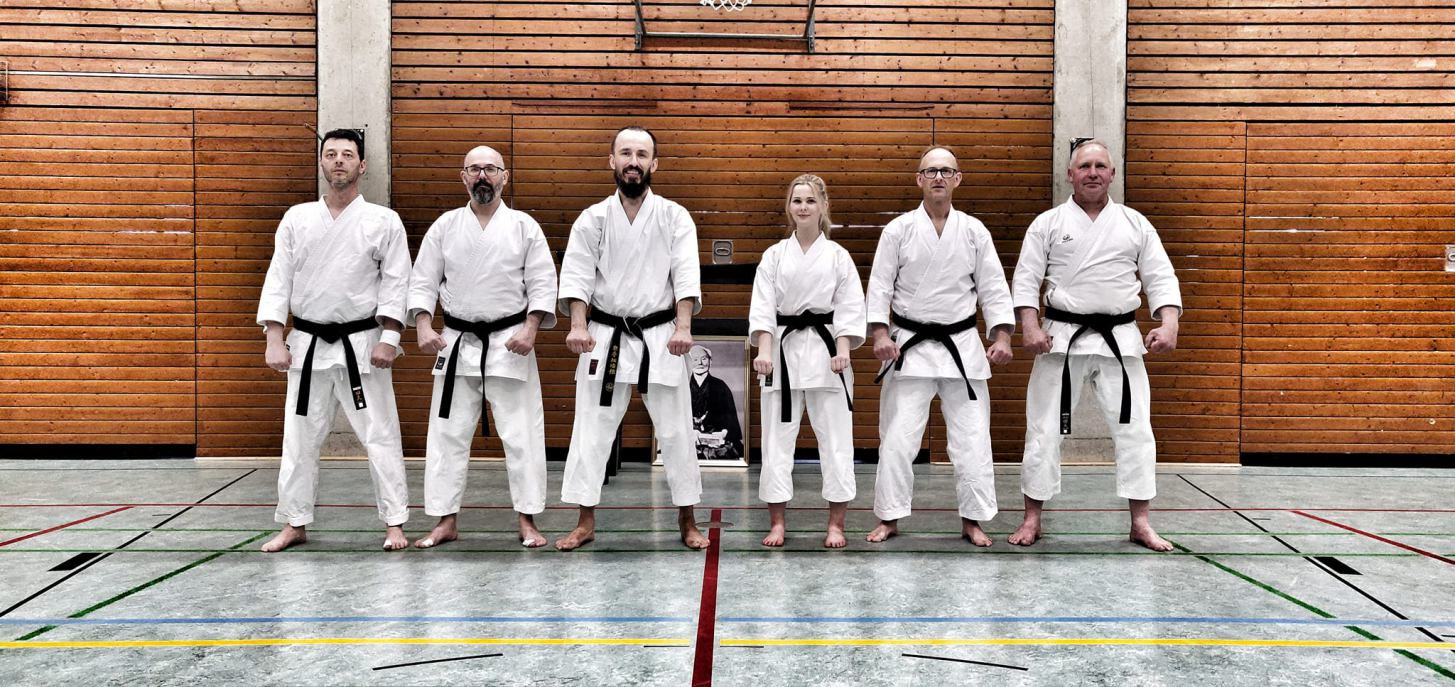Człuchowski Międzyszkolny Uczniowski Klub Karate Shotokan ma kolejnych pięciu posiadaczy czarnych pasów