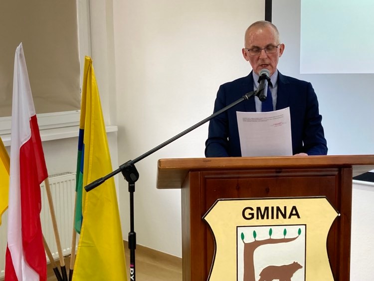 Wójt gminy Kościerzyna Grzegorz Piechowski otrzymał absolutorium z tytułu wykonania ubiegłorocznego budżetu FOTO