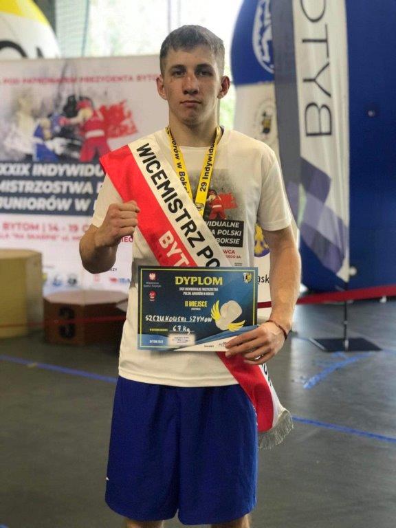 Mikołaj Brzeziński z Boxing Team Chojnice mistrzem Polski juniorów w boksie