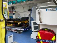 Szpital w Kościerzynie ma do dyspozycji nową karetkę. To nowy mercedes sprinter. "Zastąpi starszą karetkę"