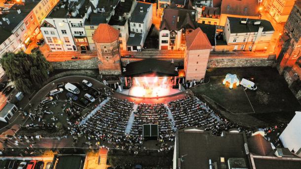 Koncert "Siła Lokalności" w chojnickiej Fosie Miejskiej na 30 lat Weekend FM (FOTO)