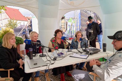 W Debrznie ruszyły dwudniowe Dożynki Wojew&oacute;dzkie. Posłuchaj sobotnich relacji Weekend FM (FOTO)