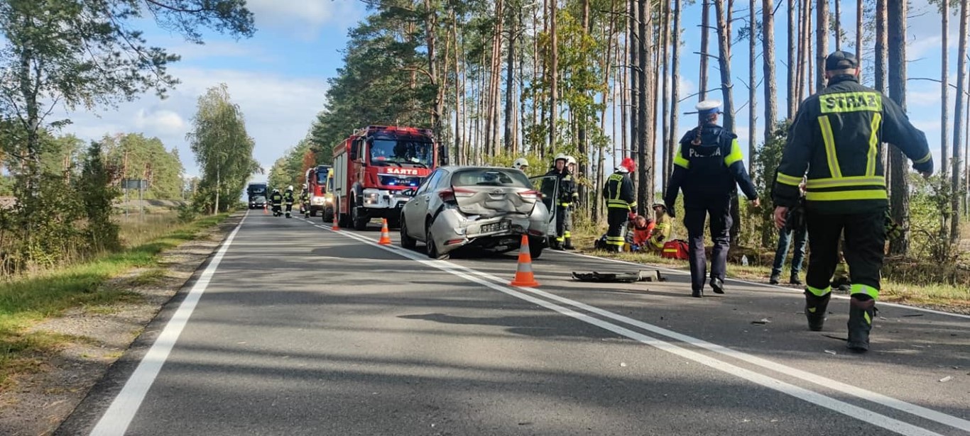 Wypadek z udziałem trzech aut osobowych w Żabnie w gminie Brusy