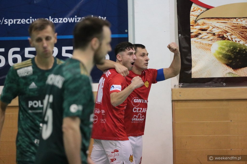 Czerwone Diabły jadą na teren rozpędzonego wicelidera Futsal Ekstraklasy