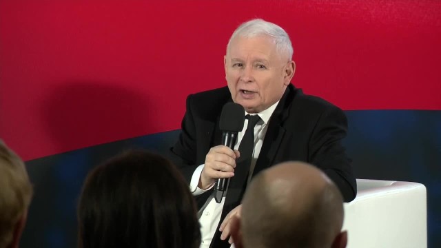 Kaczyński ukarany przez Komisję Etyki Poselskiej za słowa o dawaniu w szyję