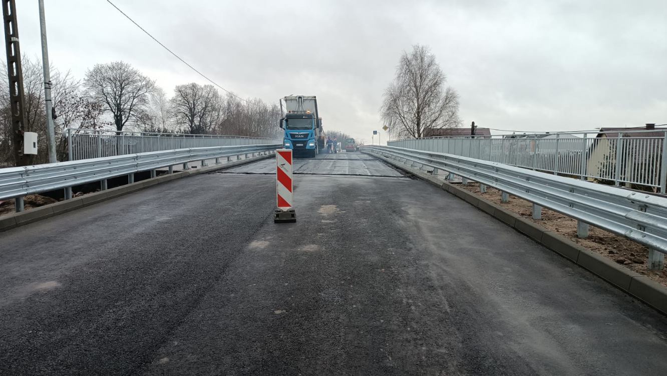 Jeszcze w tym tygodniu może nastąpić wznowienie ruchu kołowego na wiadukcie nad linią kolejową nr 211 Kościerzyna-Chojnice