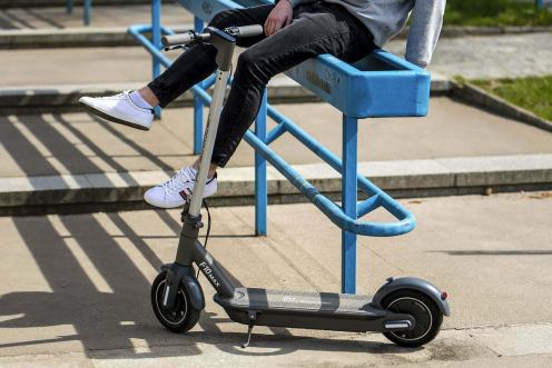 Hulajnoga elektryczna &ndash; co warto wiedzieć przed jej zakupem?