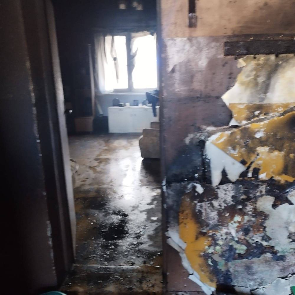 Pożar budynku wielorodzinnego w miejscowości Wąwelno, w gminie Sośno. Poszkodowana została jedna osoba