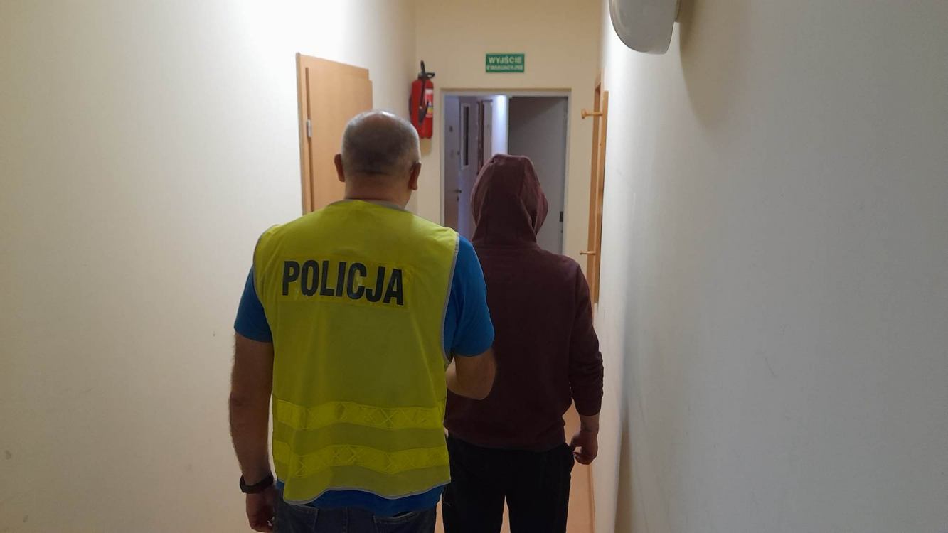 Agresywny 22-latek zatrzymany podczas kontroli drogowej w Kościerzynie