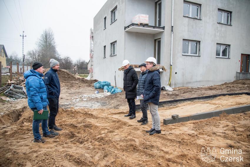 Nowo budowany blok komunalny w Czersku ma zostać oddany do użytku za dwa miesiące