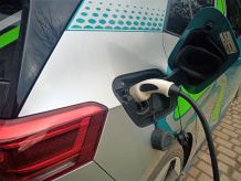 Jak długo ładuje się elektryka? 