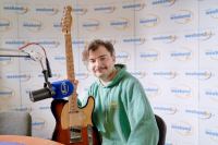 Z Przywidza między Kościerzyną a Gdańskiem trafił na anteny radiowe w całej Polsce. Wiktor Dyduła w Weekend FM