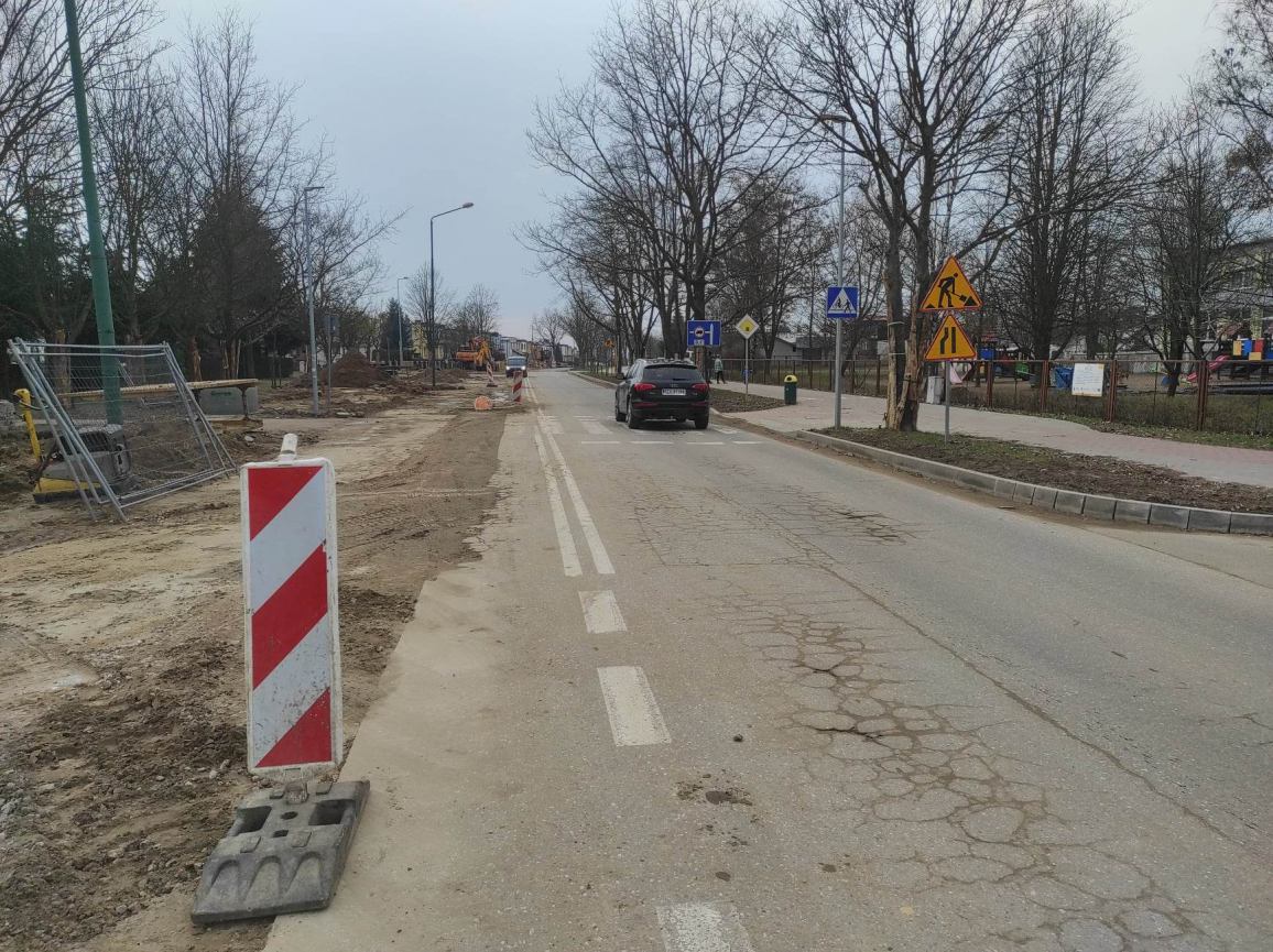 Ulica Wyszyńskiego w Chojnicach za wąska dla ciężarówek? Urzędnicy uspokajają