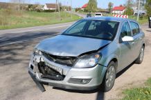 Dwie osoby trafiły do szpitala po porannym wypadku na drodze krajowej nr 25 w Kołdowie (AKTUALIZACJA)